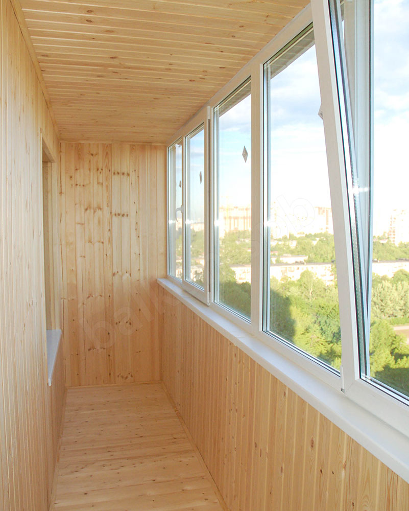 Обшивка балкона деревянной вагонкой - цены Фенстер СПб