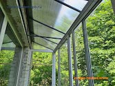 Остекление балкона с прозрачной крышей